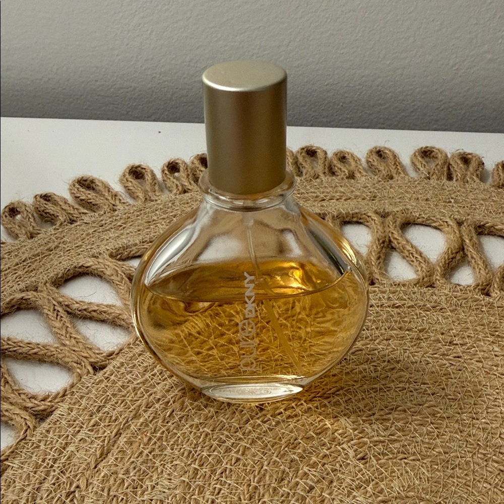 DKNY Pure Perfume Spray 1oz